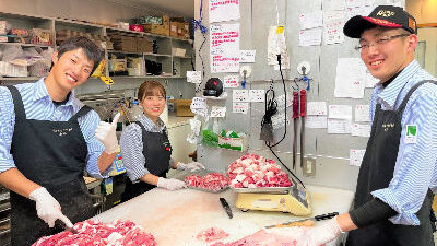 保護中: 【淡路市郡家】淡路ビーフ専門店の精肉加工◎月給188,000円〜275,000円◎9:00～18:30(実働8時間)シフト制◎髪型/髪色自由