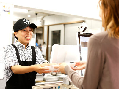 【淡路市郡家】精肉店での販売◎時給 1,091円以上◎8：30～13：00シフト制◎髪型/髪色自由